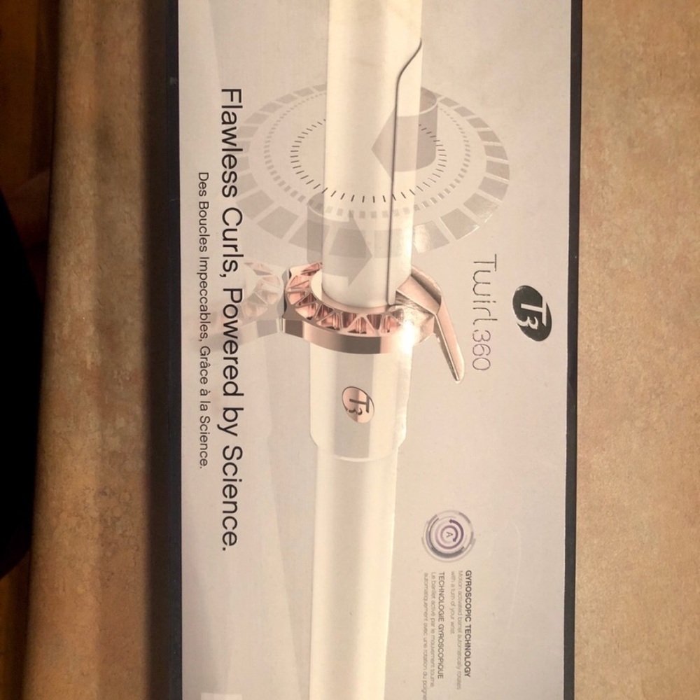 T3 Twirl Curling Iron EUC